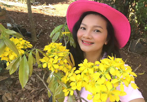 Vườn cây ăn quả hoa lá ngập tràn rộng 5.000m² của diễn viên Kiều Trinh