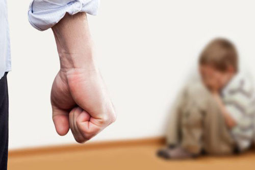 Bố hắt hủi vì tôi không hợp mệnh