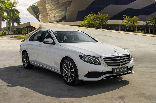 Cận cảnh Mercedes-Benz E200 Exclusive 2020, giá 2,290 tỷ tại Việt Nam