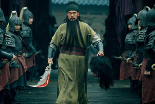 Quan Vũ vượt vạn quân lấy thủ cấp Nhan Lương mang nộp cho Tào Tháo thế nào?