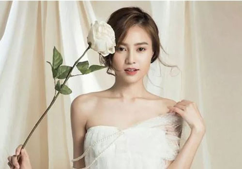 Ninh Dương Lan Ngọc phải nhắn nhủ "gắt" đến Amee: "Em coi như không biết chị"