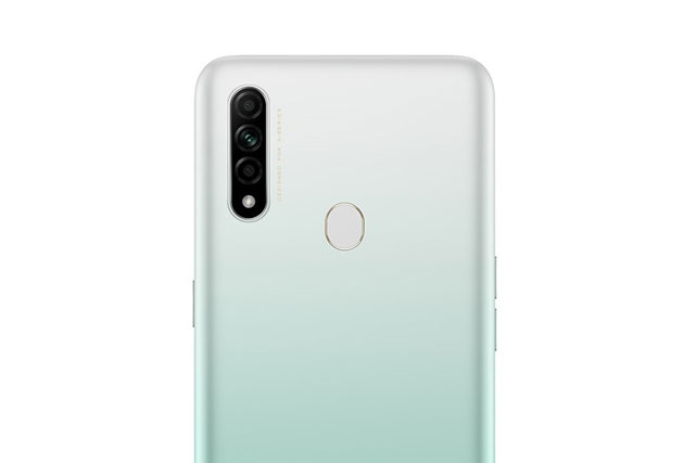 Mở hộp và trên tay Oppo A31 vừa lên kệ tại Việt Nam