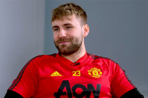 Luke Shaw tiết lộ cầu thủ khỏe và nhanh nhất ở M.U