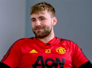 Luke Shaw tiết lộ cầu thủ khỏe và nhanh nhất ở M.U