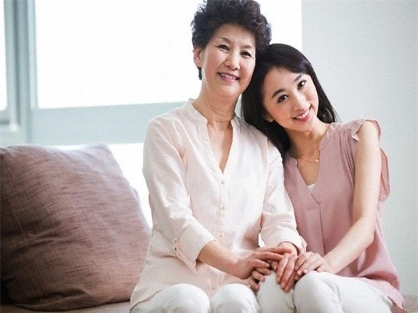 Cả gan rủ mẹ chồng đi nhậu, dâu mới càng bất ngờ khi nhận được phản ứng từ mẹ chồng - Ảnh 3 con dau ru me chong nhau3