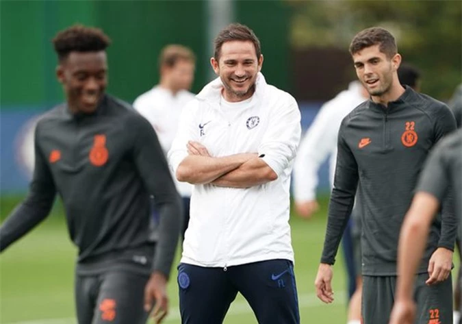 Lampard khẳng định không học tập mô hình của Liverpool