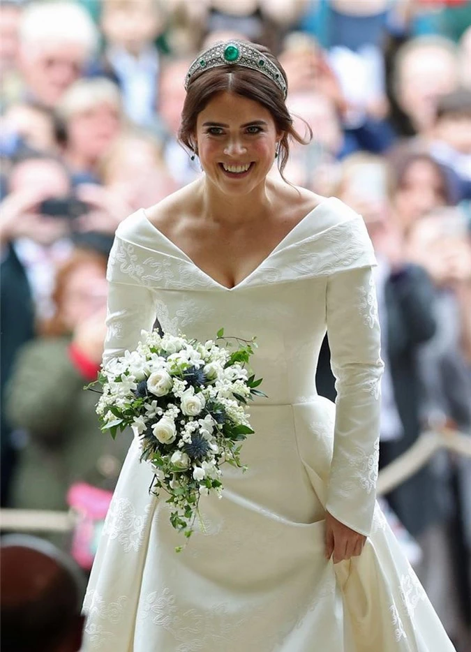 Những chiếc váy cưới hoàng tộc của các nàng công chúa, công nương nổi tiếng nhất thế giới - 1