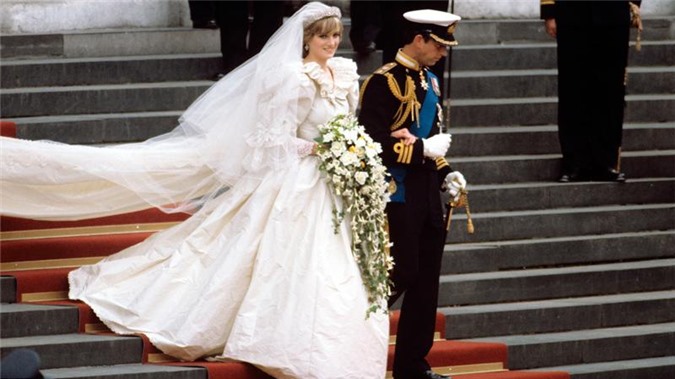 Những chiếc váy cưới hoàng tộc của các nàng công chúa, công nương nổi tiếng nhất thế giới - 5