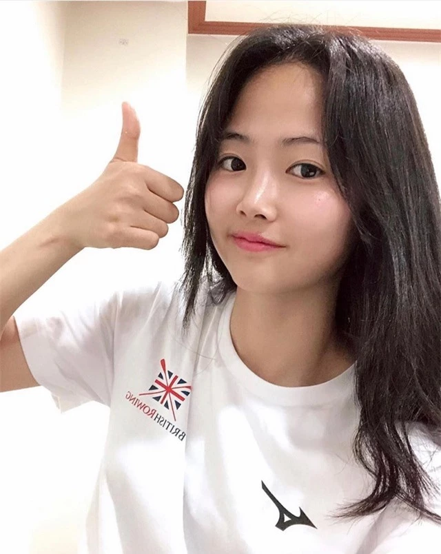 Nữ cầu thủ người Hàn Quốc sở hữu gương mặt trẻ thơ gây “sốt” mạng - 10 Nữ cầu thủ người Hàn Quốc sở hữu gương mặt trẻ thơ gây “sốt” mạng - 10