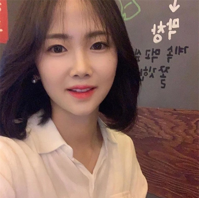 Nữ cầu thủ người Hàn Quốc sở hữu gương mặt trẻ thơ gây “sốt” mạng - 9 Nữ cầu thủ người Hàn Quốc sở hữu gương mặt trẻ thơ gây “sốt” mạng - 9