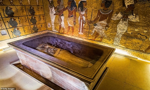 Lăng mộ của Tutankhamun được phát hiện năm 1922 được cho là nơi ẩn chứa hoặc ở cạnh lăng mộ của mẹ mình
