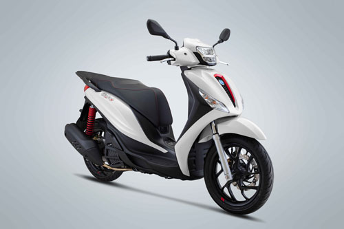 Giá lăn bánh Piaggio Medley 2020, đối thủ đáng gờm của Honda SH