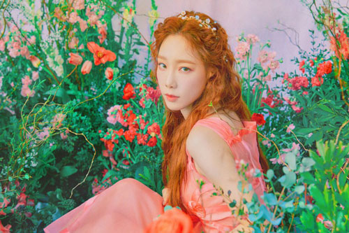 Loạt hình "nhá hàng" mới của Taeyeon đang khiến cả MXH "bấn loạn"