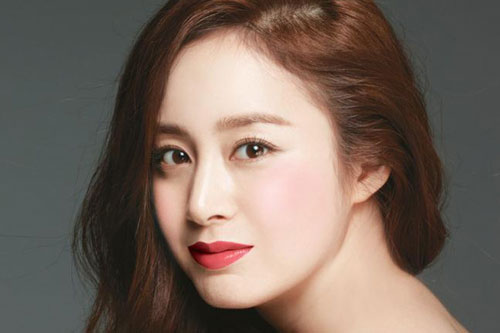 Phụ nữ có 6 nét tướng này chắc chắn khí chất hơn người, được hưởng giàu sang, phú quý cả đời