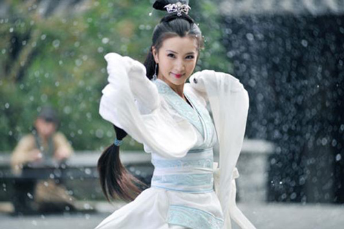 'Tuyệt chiêu' thu hút cánh mày râu 'bách phát bách trúng' của Điêu Thuyền