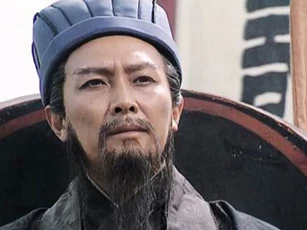 10 bài học làm người quý hơn vàng của Gia Cát Lượng ai cũng nên nghe