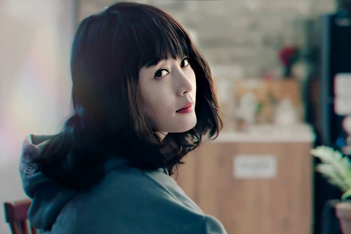 5 nghệ sĩ độc thân được yêu thích nhất Kbiz