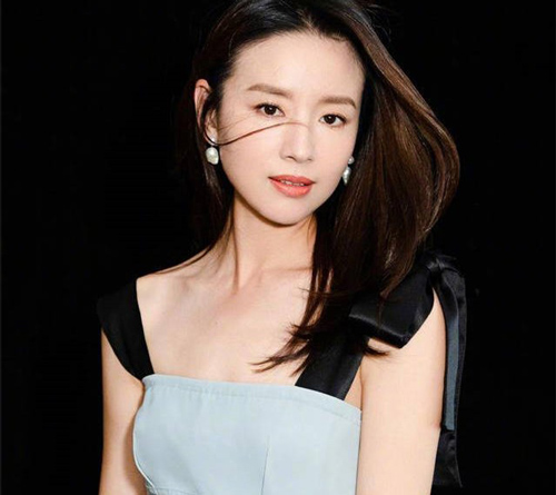 Những mỹ nhân Hoa ngữ 'một đời chồng' vẫn khiến nhiều anh chàng nguyện 'chết' chỉ vì điều này