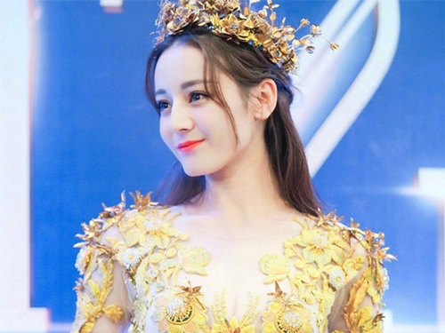 Phụ nữ có nét "duyên ngầm" này trên mặt vô cùng tốt số, khiến đàn ông nhìn là “mất ăn mất ngủ”