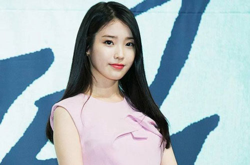 Chung Ha, IU tự cách ly tại nhà do dịch Covid-19