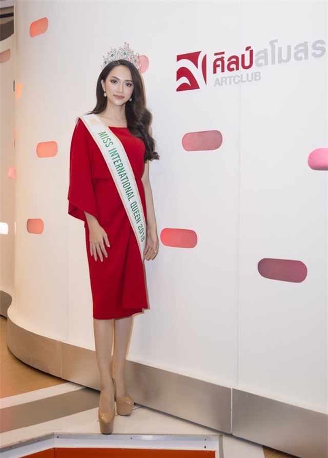 Hương Giang được mời làm giám khảo Hoa hậu Chuyển giới Quốc tế 2020 - 4