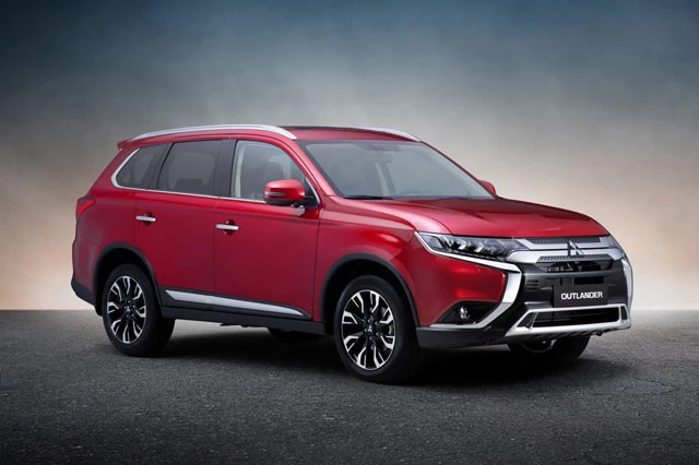 Mitsubishi Outlander 2020.