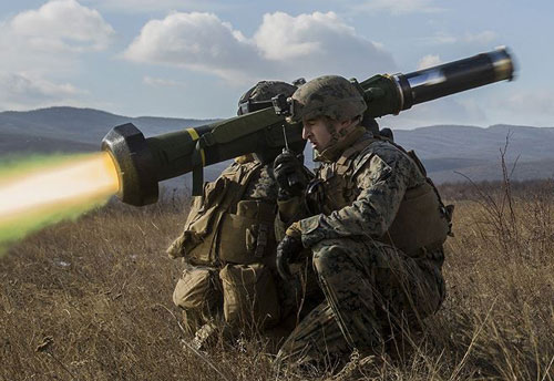 Hiện nay trên chiến trường Syria đang có sự xuất hiện của tên lửa chống tăng hiện đại Javelin do Mỹ sản xuất. Loại tên lửa này được Mỹ cung cấp cho đồng minh người Kurd và lực lượng Dân chủ Syria (SDF) để chống lại khủng bố IS trước đây.