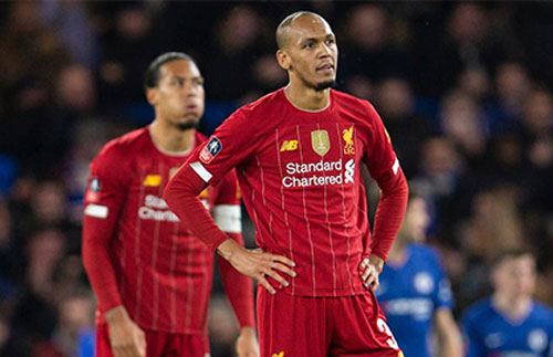 Fan M.U hả hê khi Liverpool hết cơ hội đoạt cú 'ăn ba'