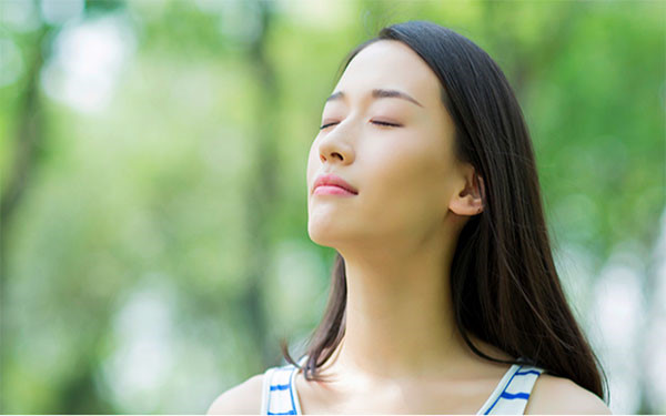 Muốn biết 1 người phụ nữ có khí chất hay không, chỉ cần nhìn vào 5 điểm là rõ