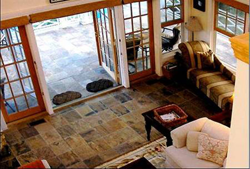 Cửa nhà phạm 5 đại kỵ sau, công việc làm ăn thua lỗ, đau ốm liên miên, tình - tiền cứ thế ra đi