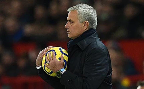 HLV Mourinho.