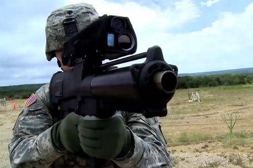 Súng phóng lựu dẫn đường laser Mỹ khiến trận chiến thay đổi