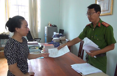 Kiên Giang: Lên mạng nhờ làm sổ đỏ giả "đất vàng" Phú Quốc mang đi vay tiền tiêu xài