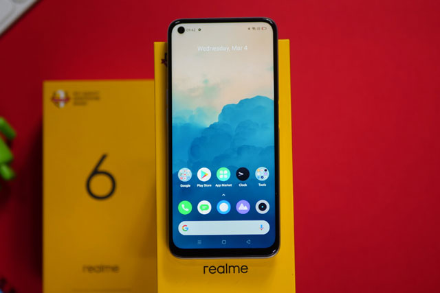 Trên tay Realme 6 vừa trình làng, giá từ hơn 4 triệu