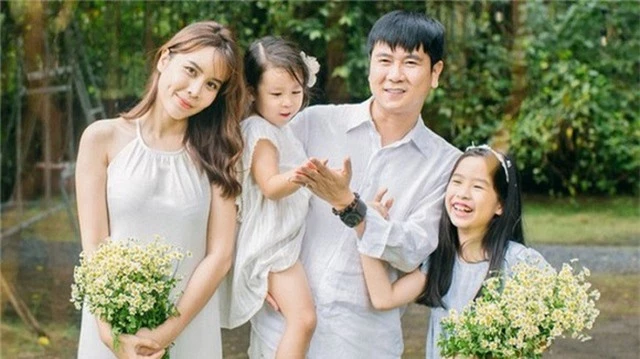 Hồ Hoài Anh tặng Lưu Hương Giang nhẫn kim cương sau ồn ào ly hôn - 3