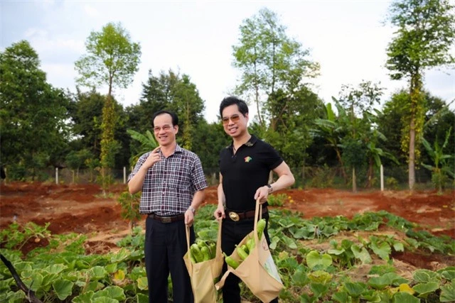 Ngọc Sơn làm nông dân chính hiệu trong khu vườn 2 hecta lần đầu tiết lộ - 15