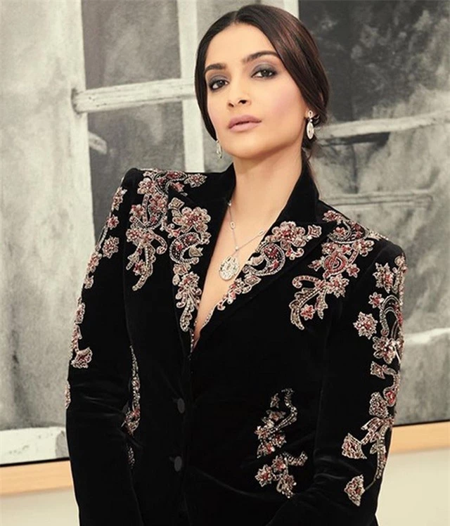 Nhan sắc kiêu sa của minh tinh Ấn Độ Sonam Kapoor - 8