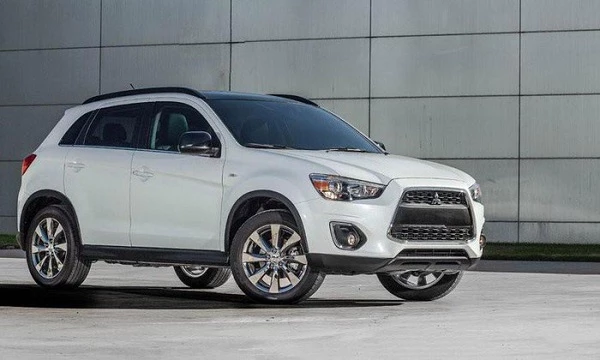 Mitsubishi Outlander Sport nhập khẩu Nhật bị triệu hồi tại Việt Nam.