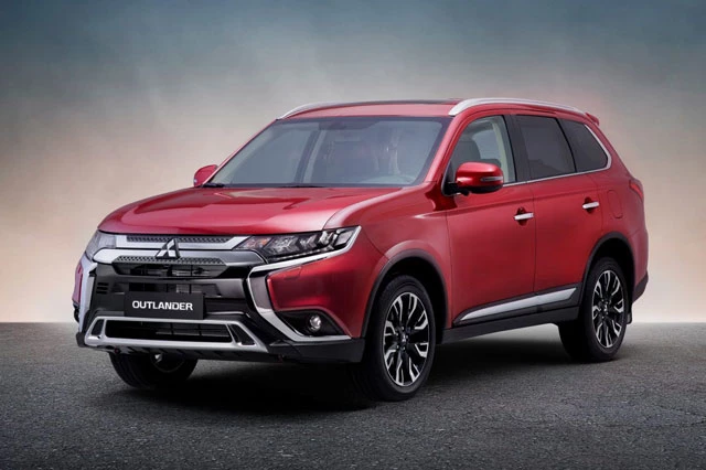 Mitsubishi Outlander 2020.