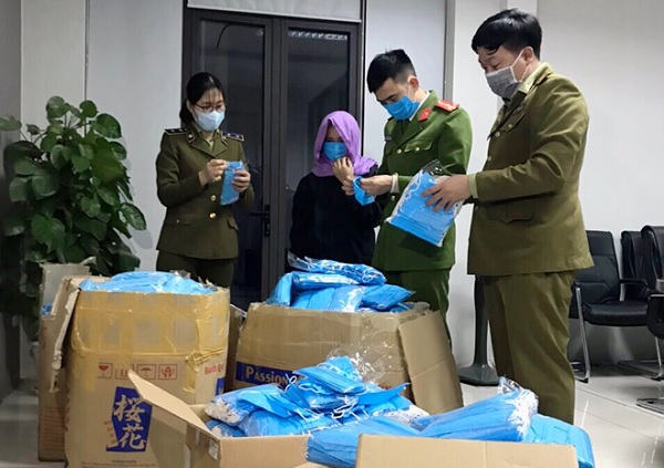 Hà Nam: Tịch thu hơn 12.300 khẩu trang y tế không rõ nguồn gốc tại KCN Đồng Văn IV