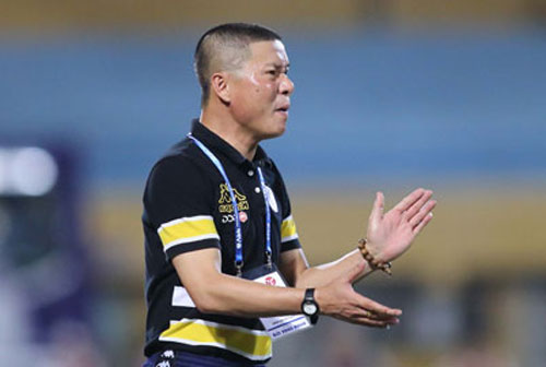 HLV Chu Đình Nghiêm thận trọng trước DNH Nam Định