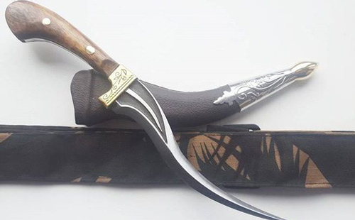 Vẻ đẹp 'chết chóc' của dao Ba Tư