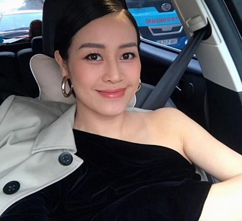 Đăng ảnh gây hiểu nhầm, MC Phí Linh khiến cư dân mạng 'tá hỏa'