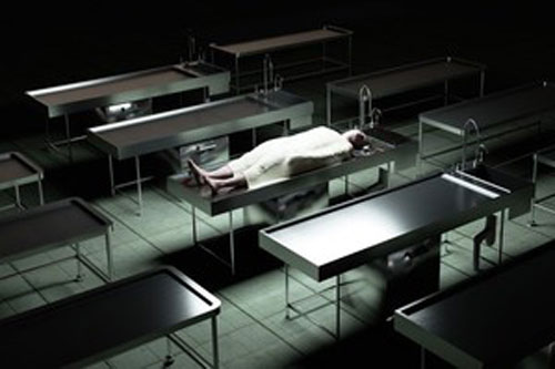 'Kinh sợ' trước người đàn ông bất ngờ ngáy to trên bàn khám nghiệm tử thi