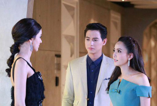 Phát hiện chồng ngoại tình, có cả con riêng bên ngoài, nhưng chị vợ nhất định không ly hôn mà làm điều này khiến chị em ngả mũ thán phục