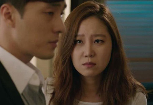 Sau nhiều lần dằn vặt chồng về chuyện ngoại tình, tôi sửng sốt nhận lá đơn ly hôn của anh kèm câu nói: "Không chịu nổi sức ép từ vợ"