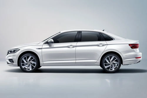 6. Volkswagen Sagitar (doanh số: 26.294 chiếc).