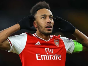Aubameyang: Tôi chẳng cần danh hiệu để trở thành tiền đạo hàng đầu