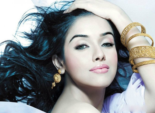 Phụ nữ có nét tướng này, vừa "nanh nọc" lại thích gây chuyện thị phi, đi đến đâu cũng đầy tiếng xấu