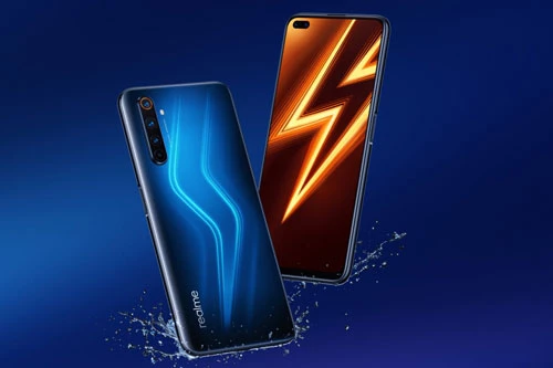 Sức mạnh phần cứng của Realme 6 Pro đến từ vi xử lý Qualcomm Snapdragon 720G (8 nm) lõi 8 với xung nhịp tối đa 2,3 GHz, GPU Adreno 618. RAM 6 GB/ROM 64 GB, RAM 6 GB/ROM 128 GB, RAM 8 GB/ROM 128 GB, có khay cắm thẻ microSD với dung lượng tối đa 256 GB. Hệ điều hành Android 10.0, được tùy biến trên giao diện Realme UI 1.0.